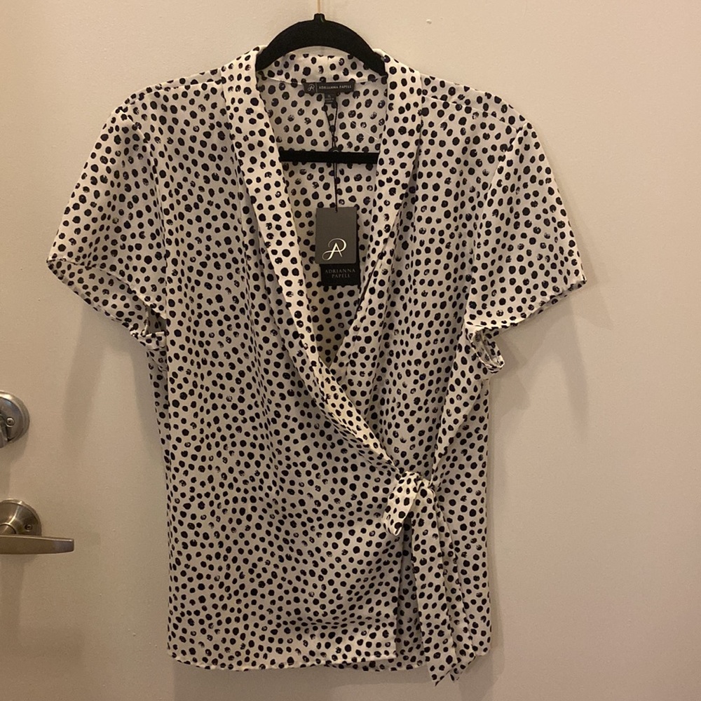 NWT Adrianna Papell White and black polka dot wrap blouse in XL
